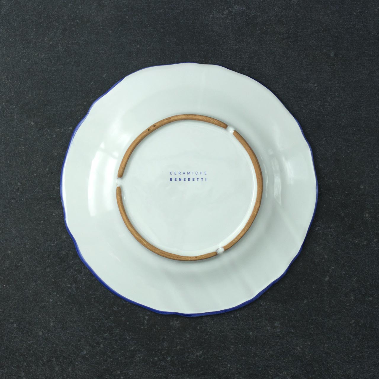 Hand-Decorated Scalloped Flat Plate in Vietri Ceramic