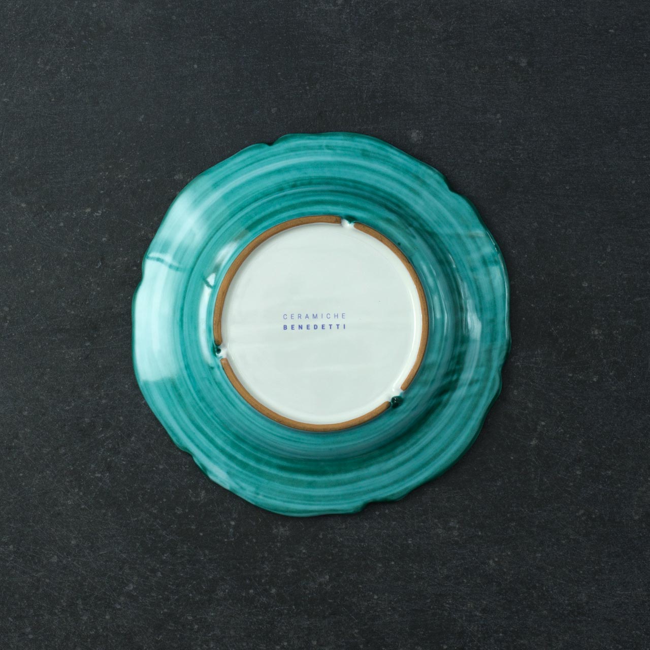 Hand-Brushed Scalloped Deep Plate in Vietri Ceramic
