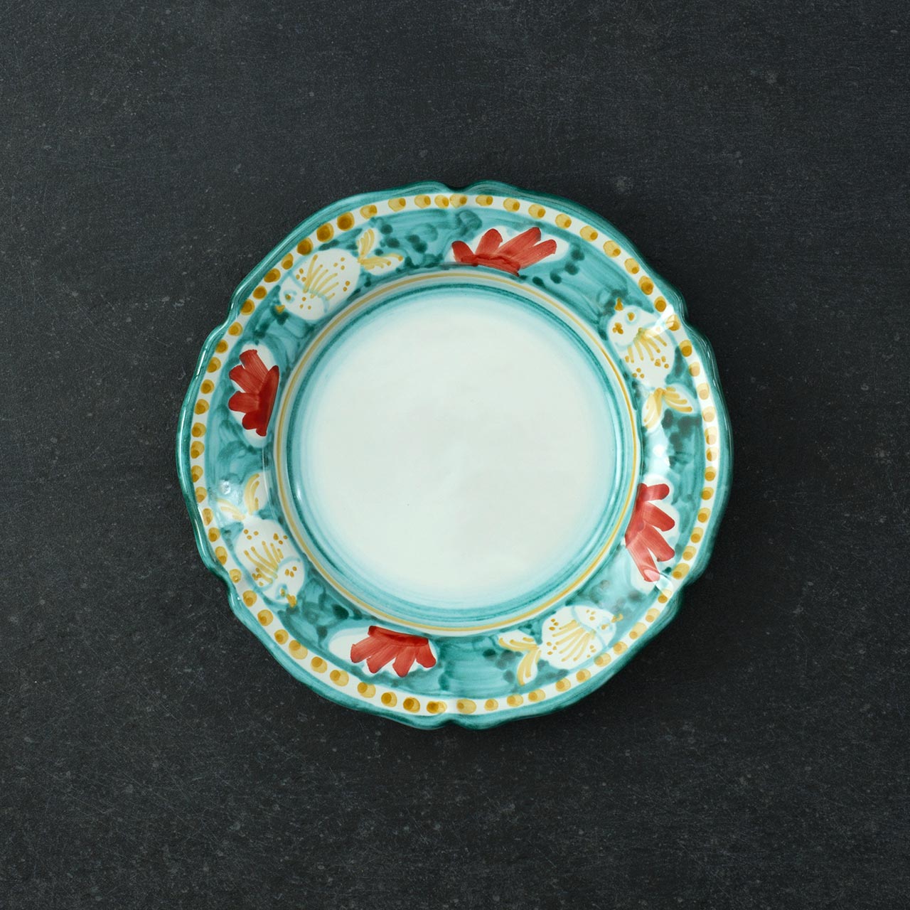 Piatto Fondo Smerlato in Ceramica Vietrese Decorato a Mano
