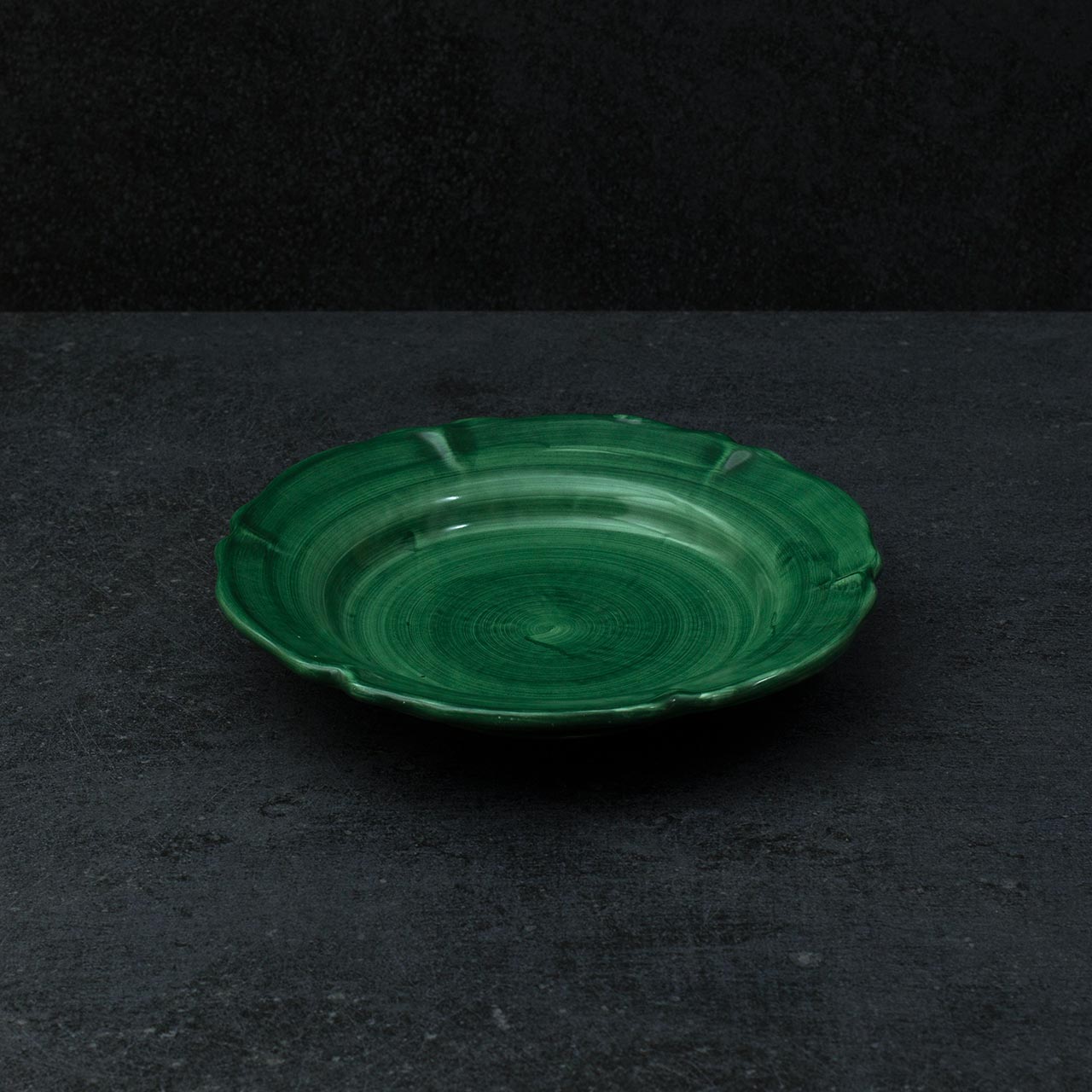 Hand-Brushed Scalloped Deep Plate in Vietri Ceramic