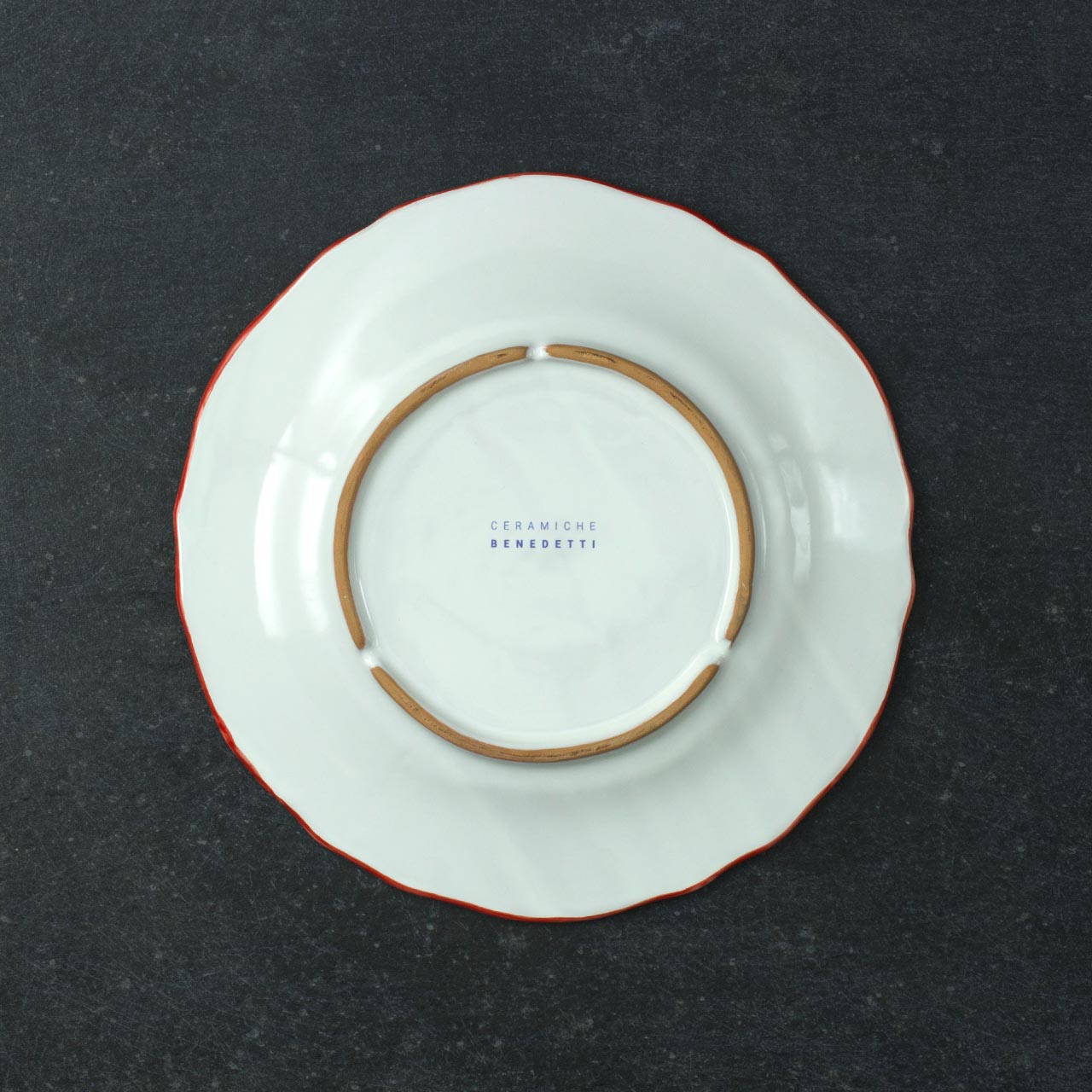 Hand-Decorated Scalloped Flat Plate in Vietri Ceramic