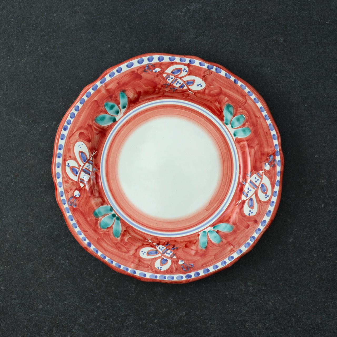 Hand-Decorated Scalloped Flat Plate in Vietri Ceramic