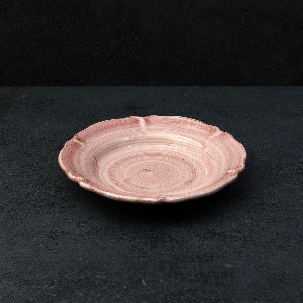 Hand-Brushed Scalloped Deep Plate in Vietri Ceramic