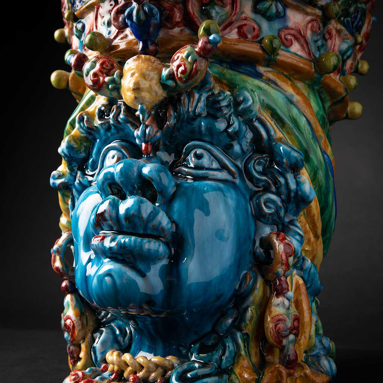 Testa di Moro Siciliana in Ceramica Scolpita e Smaltata a Mano - Regina Imperiale - H 45 cm